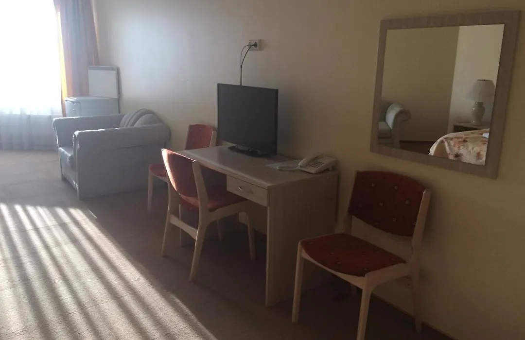 Motel Paradise-1