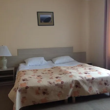 Motel Paradise-2
